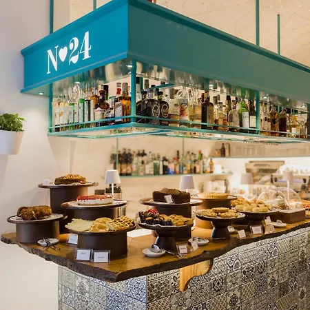 Santa Maria 24 * مونوبولي